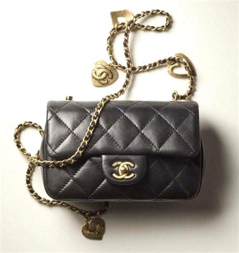 Chanel 22B Mini Flap Bag Crossbody AS3457 Black Lambskin